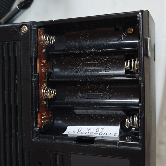 Vintage Realistic Voice Actuated Cassette Tape Recorder - Picture 7 of 11